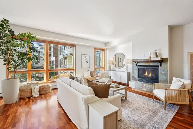 $805,000 | 4201 Sunset Drive, Unit N220, Spring Park, MN 55384