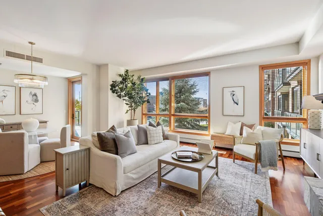 $805,000 | 4201 Sunset Drive, Unit N220, Spring Park, MN 55384