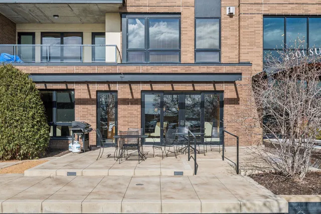 $805,000 | 4201 Sunset Drive, Unit N220, Spring Park, MN 55384