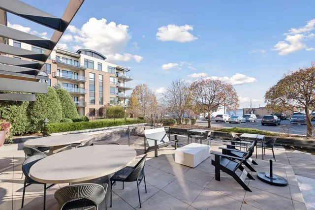 $805,000 | 4201 Sunset Drive, Unit N220, Spring Park, MN 55384