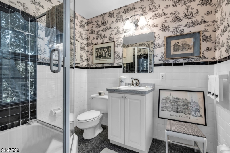 932 Cedarbrook Road Plainfield, NJ 07060 - Photo 18 of 44 Gallery Image 18