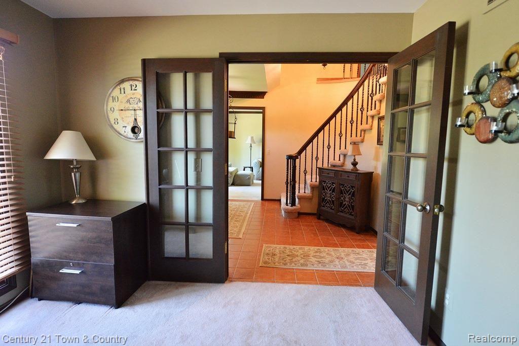 826 Timberline Drive Rochester Hills, MI 48309 - Photo 12 of 53
