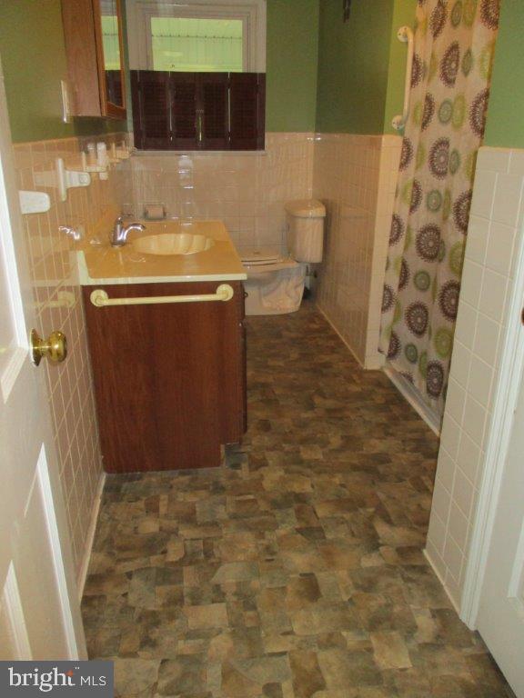 307 Russelcroft Road Winchester, VA 22601 - Photo 8 of 16 Gallery Image 8