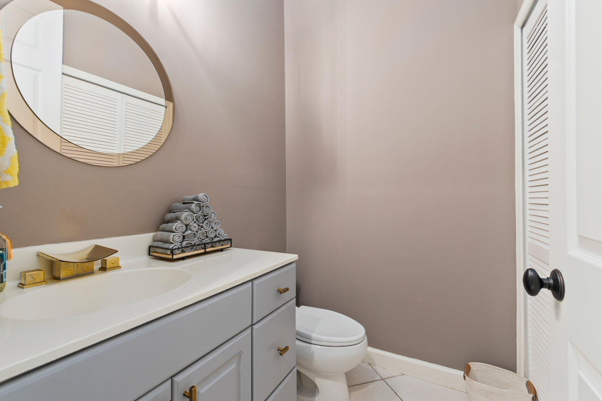 3986 Southwest Rivers End Way Palm City, FL 34990 - Photo 21 of 63 Guest Bath