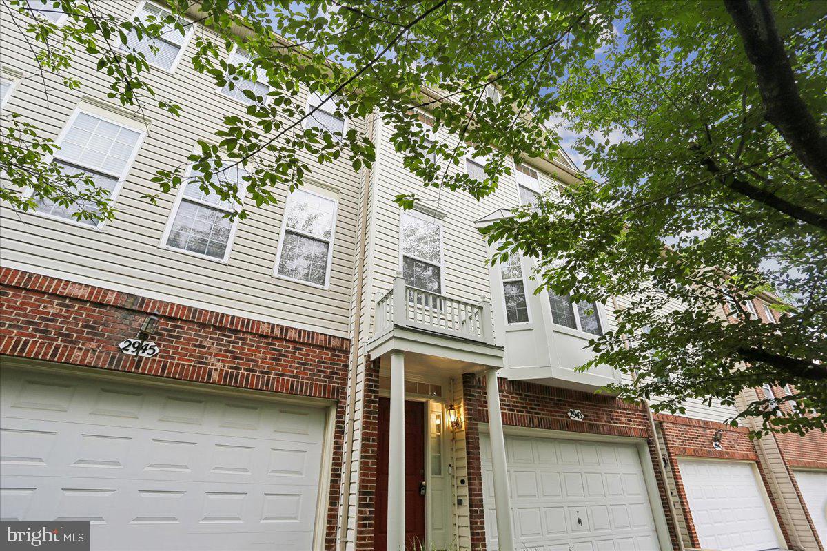 2943 St Helen Circle Silver Spring, MD 20906 - Photo 2 of 40 Charming townhouse with lush greenery.