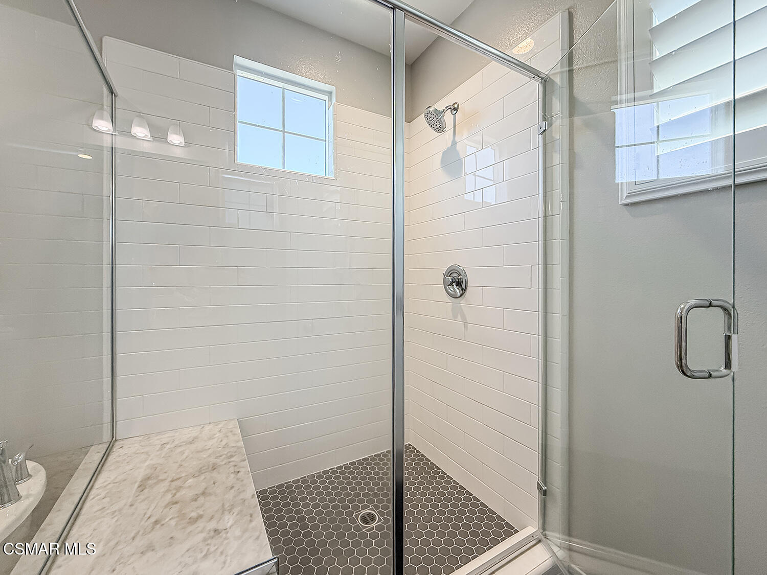 230 Stonegate Road Camarillo, CA 93010 - Photo 29 of 43 fPrimary Bedroom Suite8