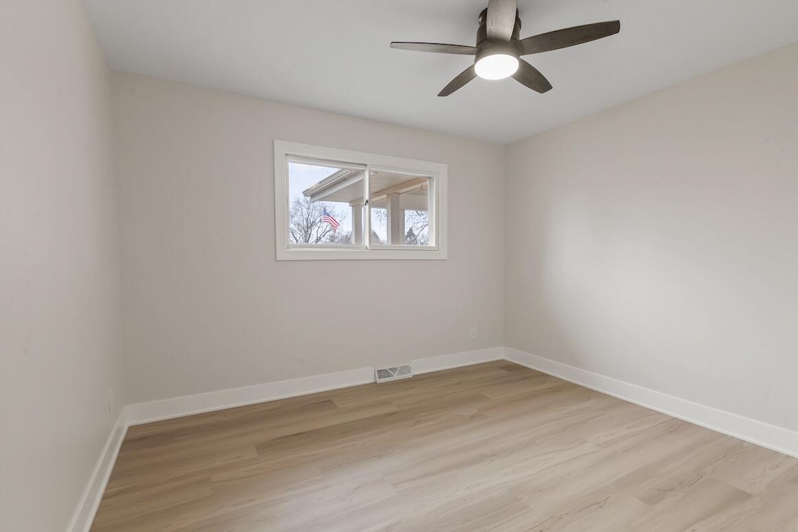 N56W36792 Cherokee Road Oconomowoc, WI 53066 - Photo 23 of 45 N56W36792 Cherokee Rd 15