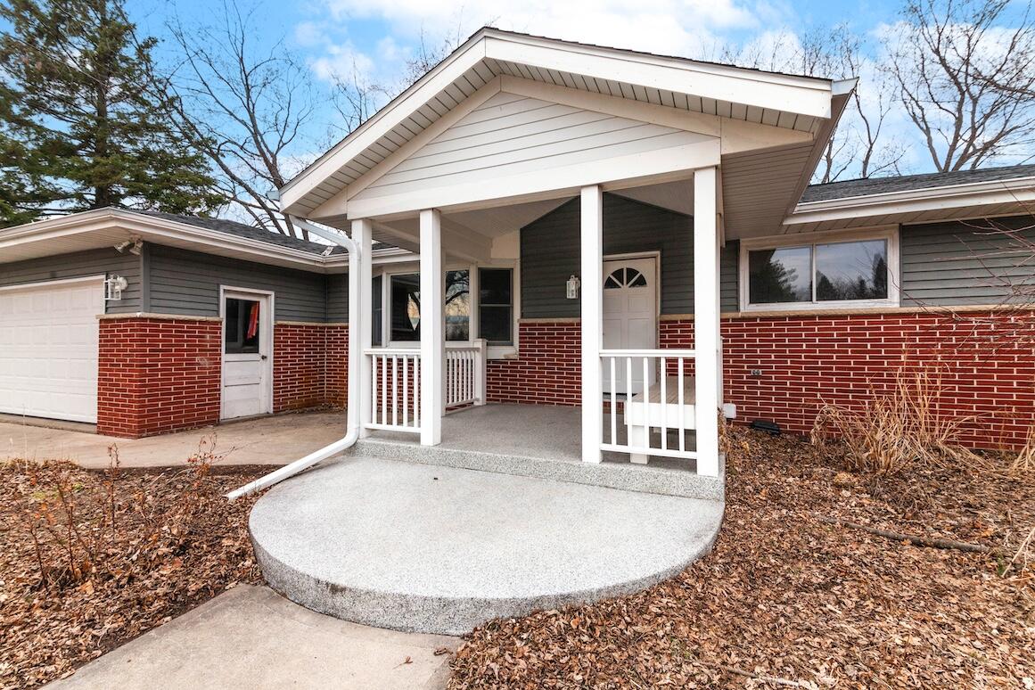 N56W36792 Cherokee Road Oconomowoc, WI 53066 - Photo 39 of 45 Unknown-1