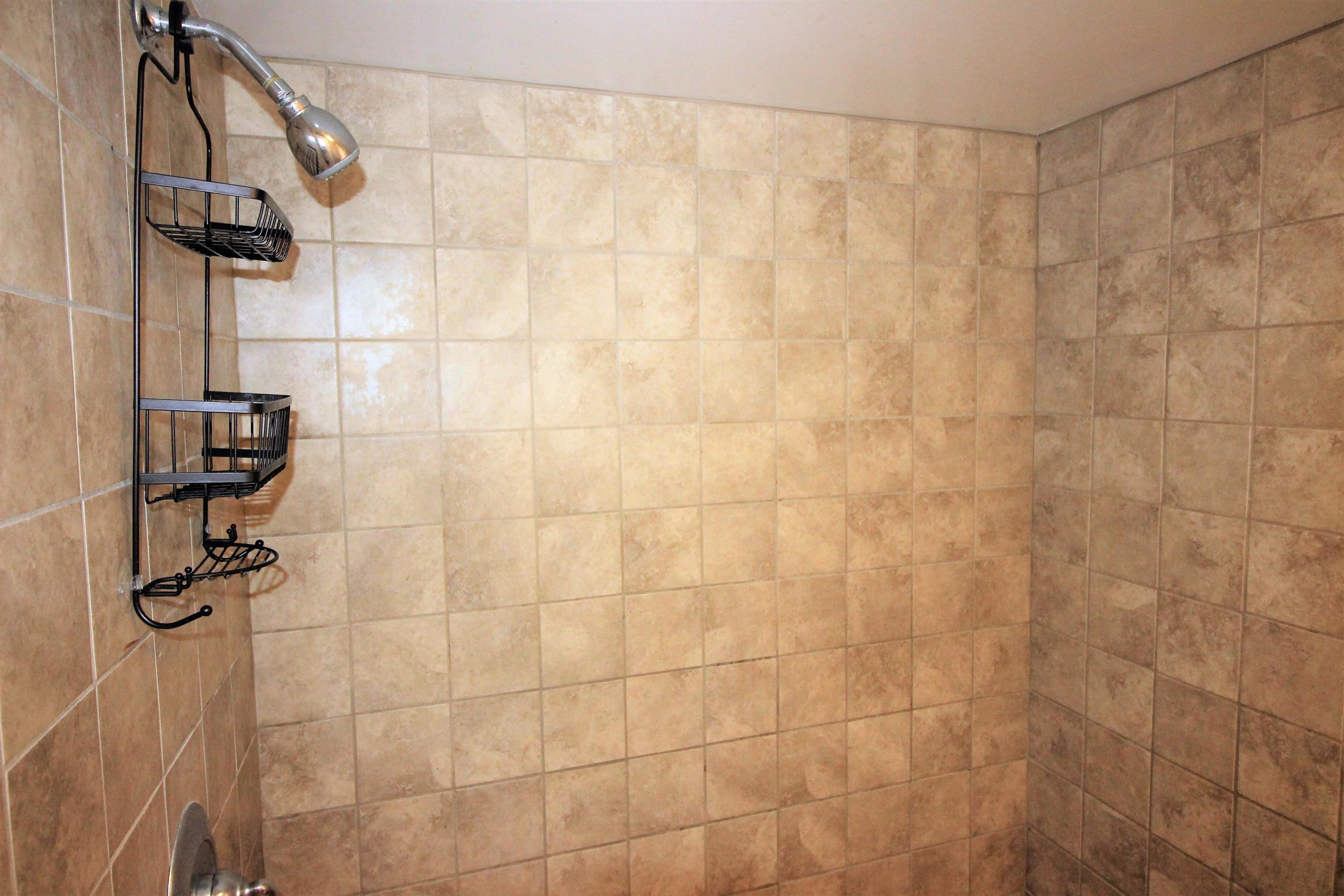 2600 Greenwood Terrace, Unit G101 Boca Raton, FL 33431 - Photo 17 of 28 master bathroom