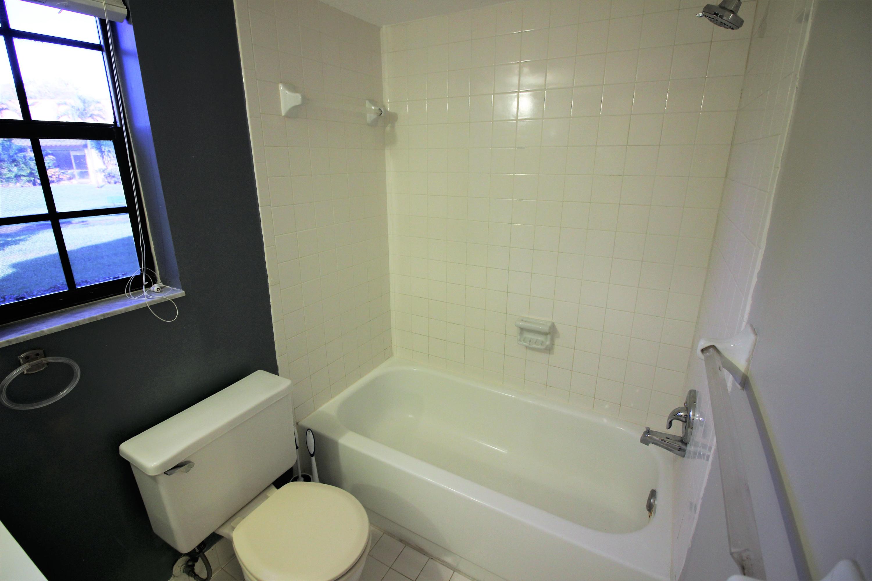 2600 Greenwood Terrace, Unit G101 Boca Raton, FL 33431 - Photo 22 of 28 second bathroom