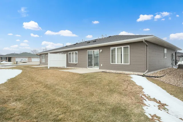 $360,000 | 406 Tee Box Lane Northeast, Stewartville, MN 55976