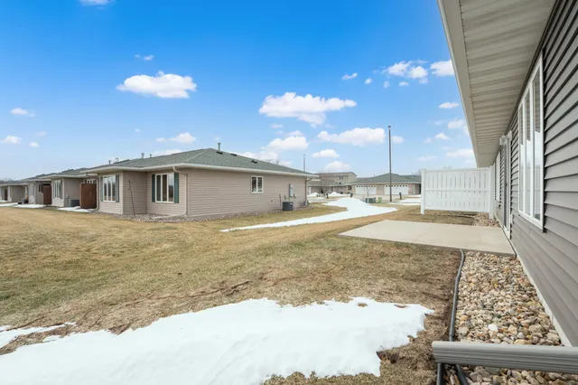 $360,000 | 406 Tee Box Lane Northeast, Stewartville, MN 55976