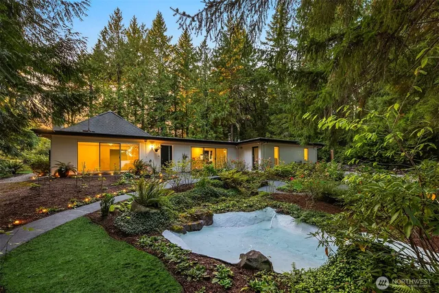 $800,000 | 10825 Brownsville Highway Northeast, Poulsbo, WA 98370