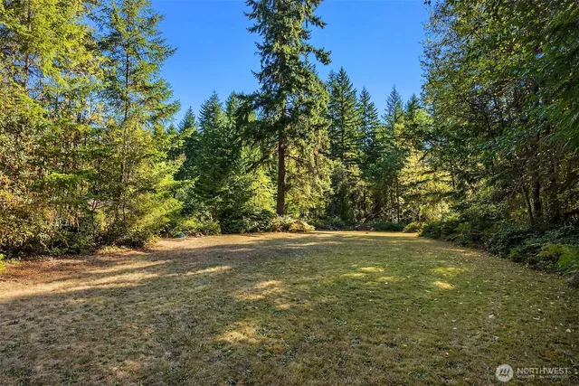 $800,000 | 10825 Brownsville Highway Northeast, Poulsbo, WA 98370