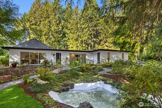 $888,000 | 10825 Brownsville Highway Northeast, Poulsbo, WA 98370