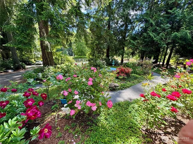 $800,000 | 10825 Brownsville Highway Northeast, Poulsbo, WA 98370