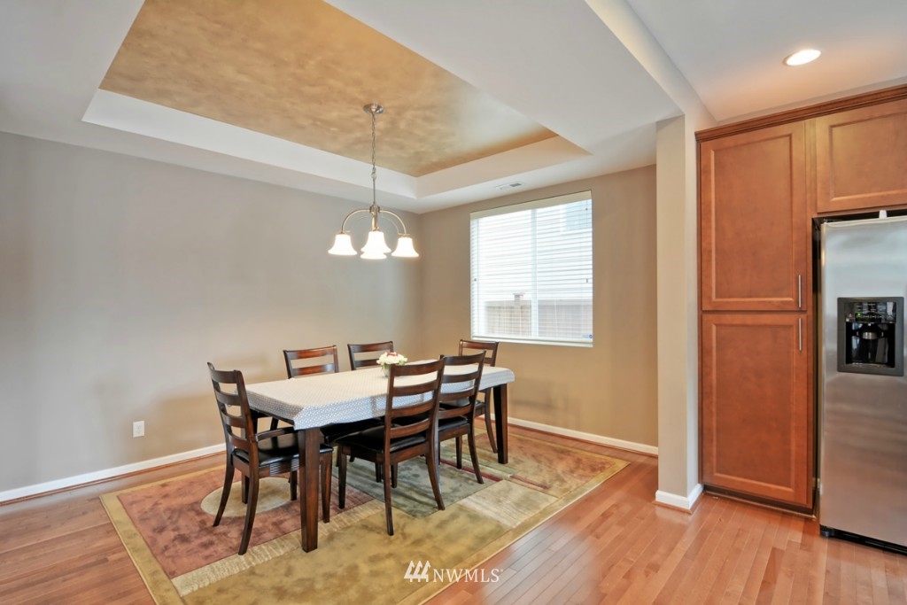 18513 36th Drive Southeast Bothell, WA 98012 - Photo 5 of 23 Gallery Image 5