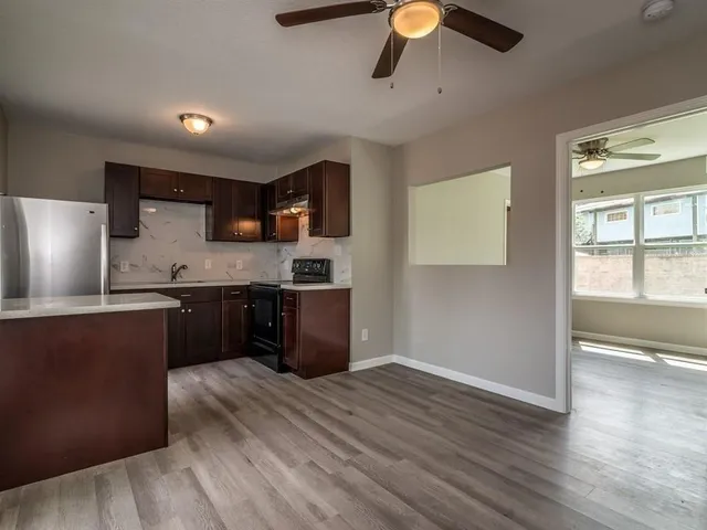 $975 | 1819 Cove Park Drive, Unit 2, League City, TX 77565