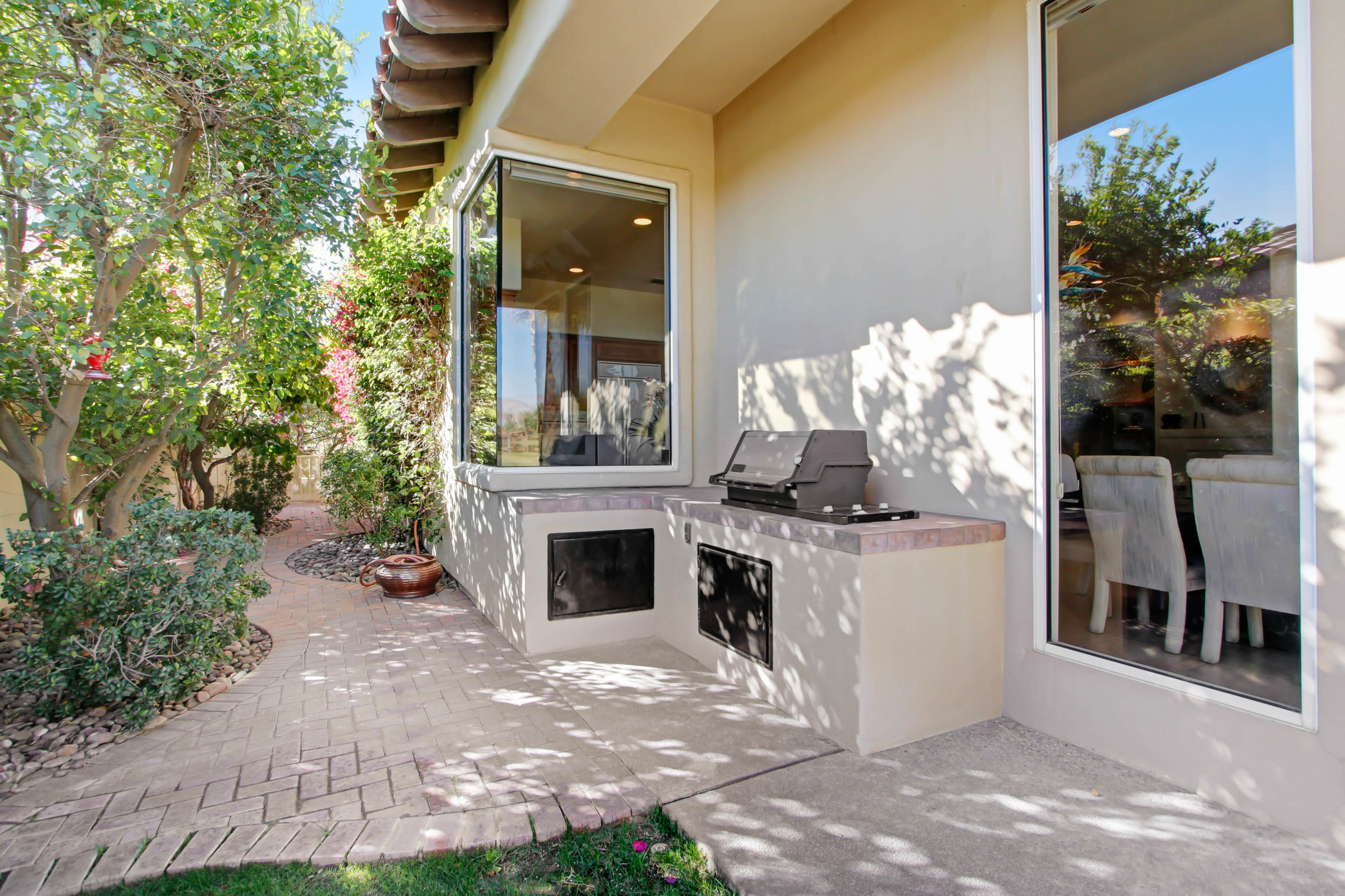 122 Loch Lomond Road Rancho Mirage, CA 92270 - Photo 26 of 34