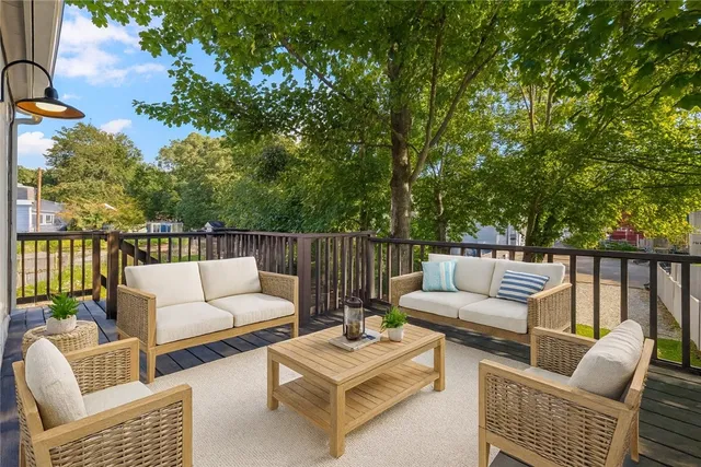 $784,999 | 7 Sheffield Avenue, Unit B, Newport, RI 02840