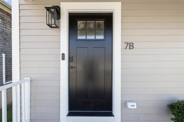 $784,999 | 7 Sheffield Avenue, Unit B, Newport, RI 02840