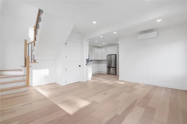 $784,999 | 7 Sheffield Avenue, Unit B, Newport, RI 02840