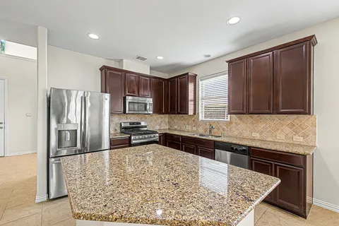 $460,000 | 2302 Blue Jay Lane, Katy, TX 77494