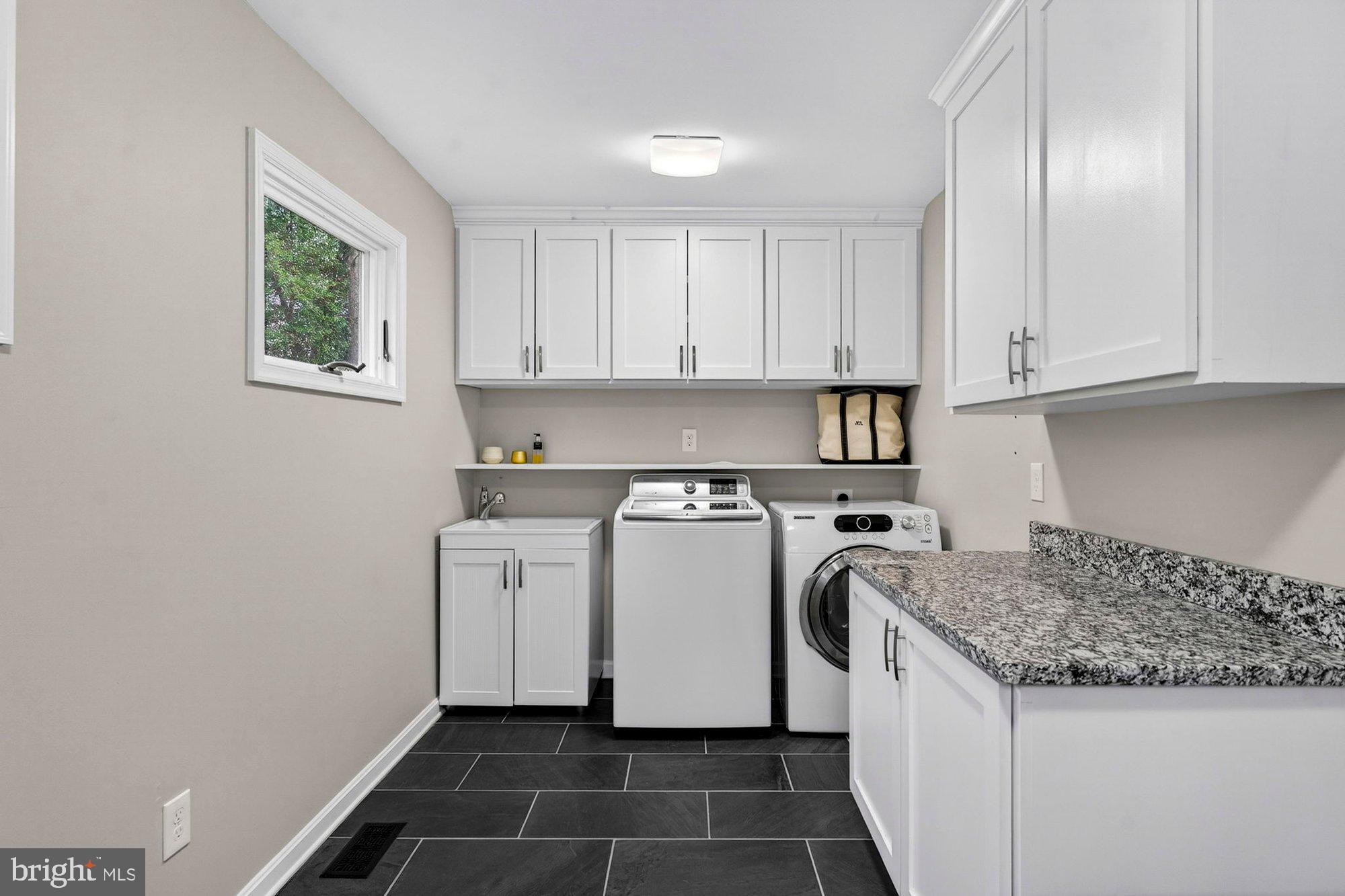 930 Park Street Vienna, VA 22180 - Photo 34 of 83