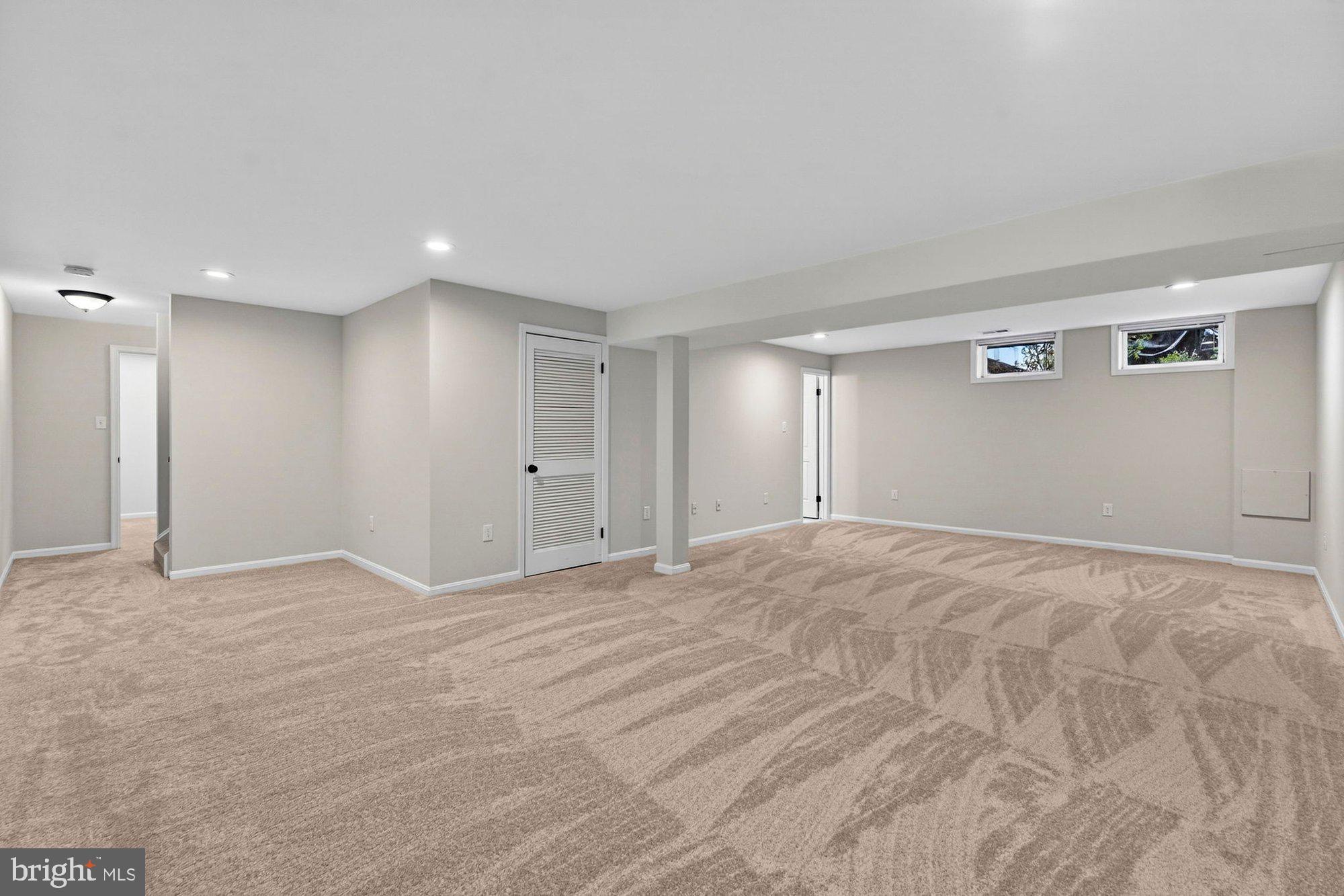 930 Park Street Vienna, VA 22180 - Photo 4 of 83