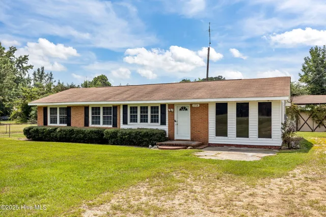 $190,000 | 1334 Alamac Road, Lumberton, NC 28358