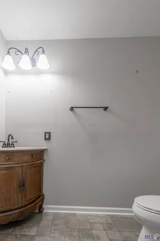 $489,000 | 3616 South Lakeshore Drive, Baton Rouge, LA 70808