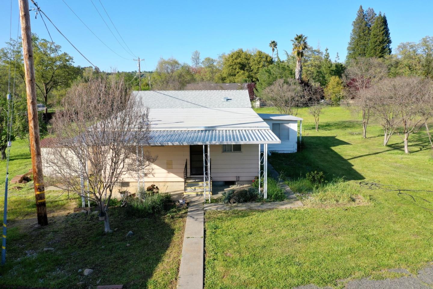 2126 Swetzer Road Penryn, CA 95663 - Photo 4 of 14 a view of a house with garden