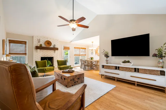 $885,000 | 1107 Port Harbor Court, Mount Pleasant, SC 29464