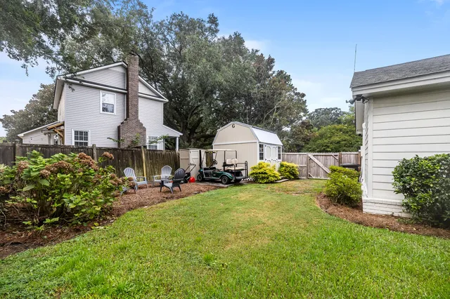 $885,000 | 1107 Port Harbor Court, Mount Pleasant, SC 29464