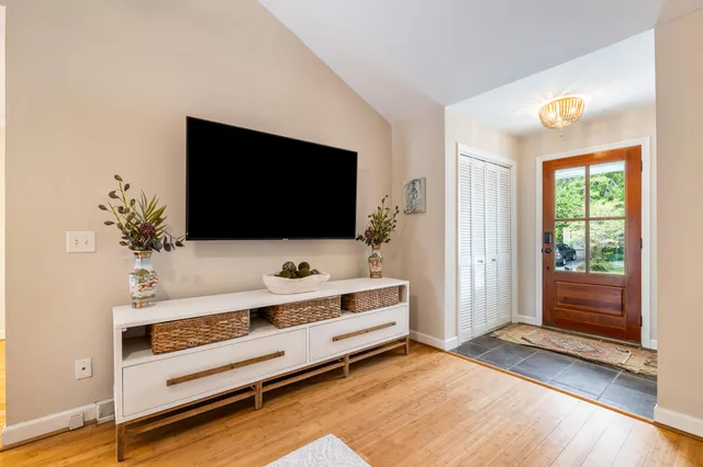 $885,000 | 1107 Port Harbor Court, Mount Pleasant, SC 29464