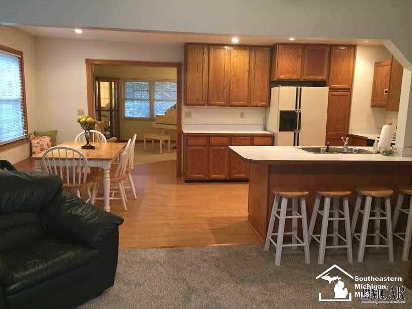 2587 North Raisinville Road Monroe, MI 48162 - Photo 3 of 32