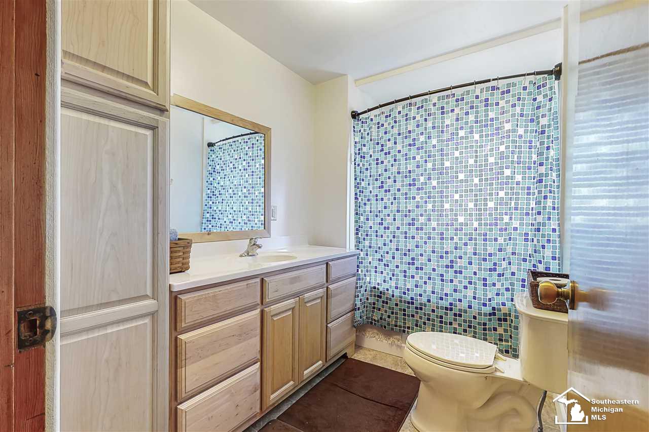 2111 Yensch Road Dundee, MI 48131 - Photo 14 of 27 Gallery Image 14
