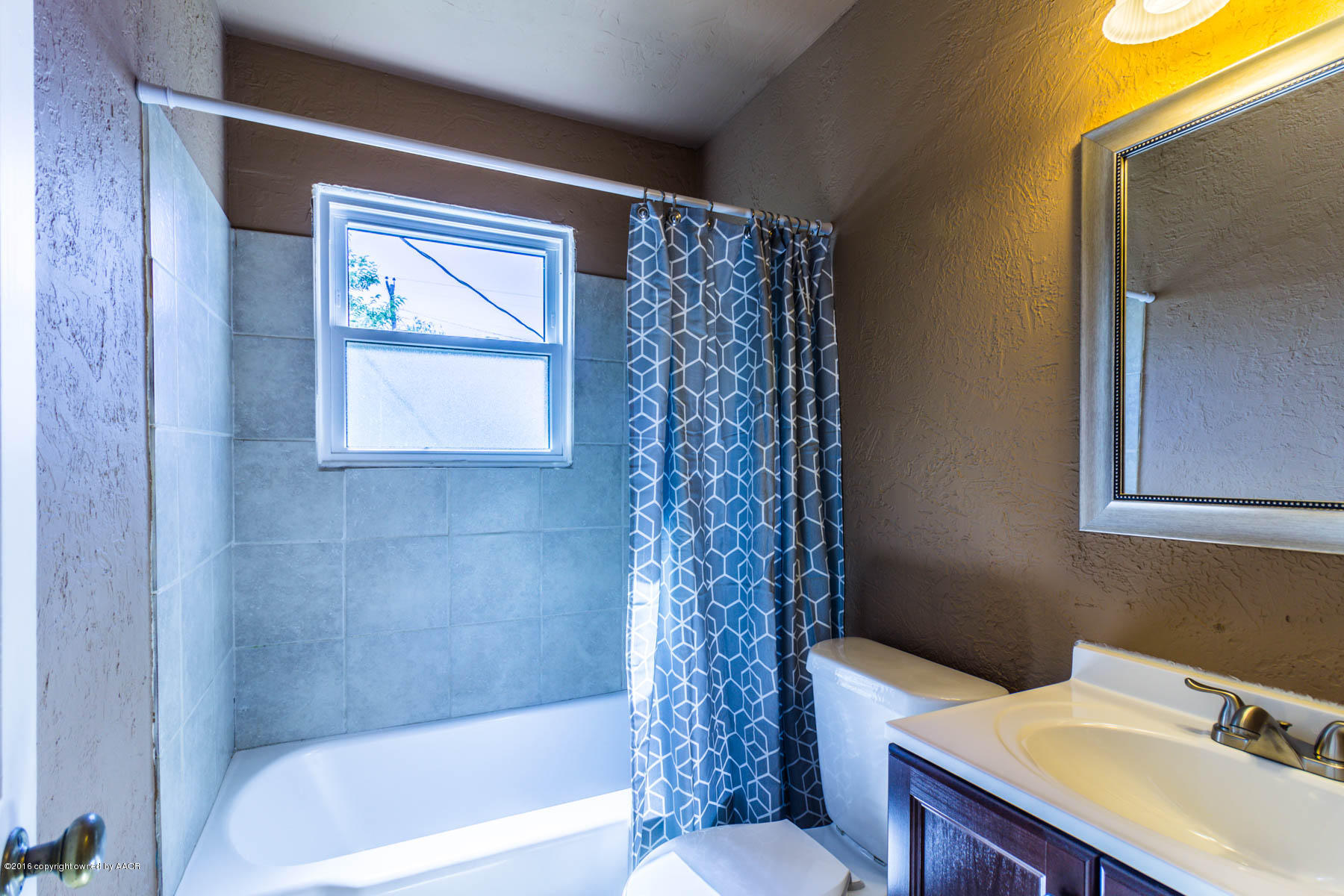 4124 South Hughes Street Amarillo, TX 79110 - Photo 4 of 10 Main Bath