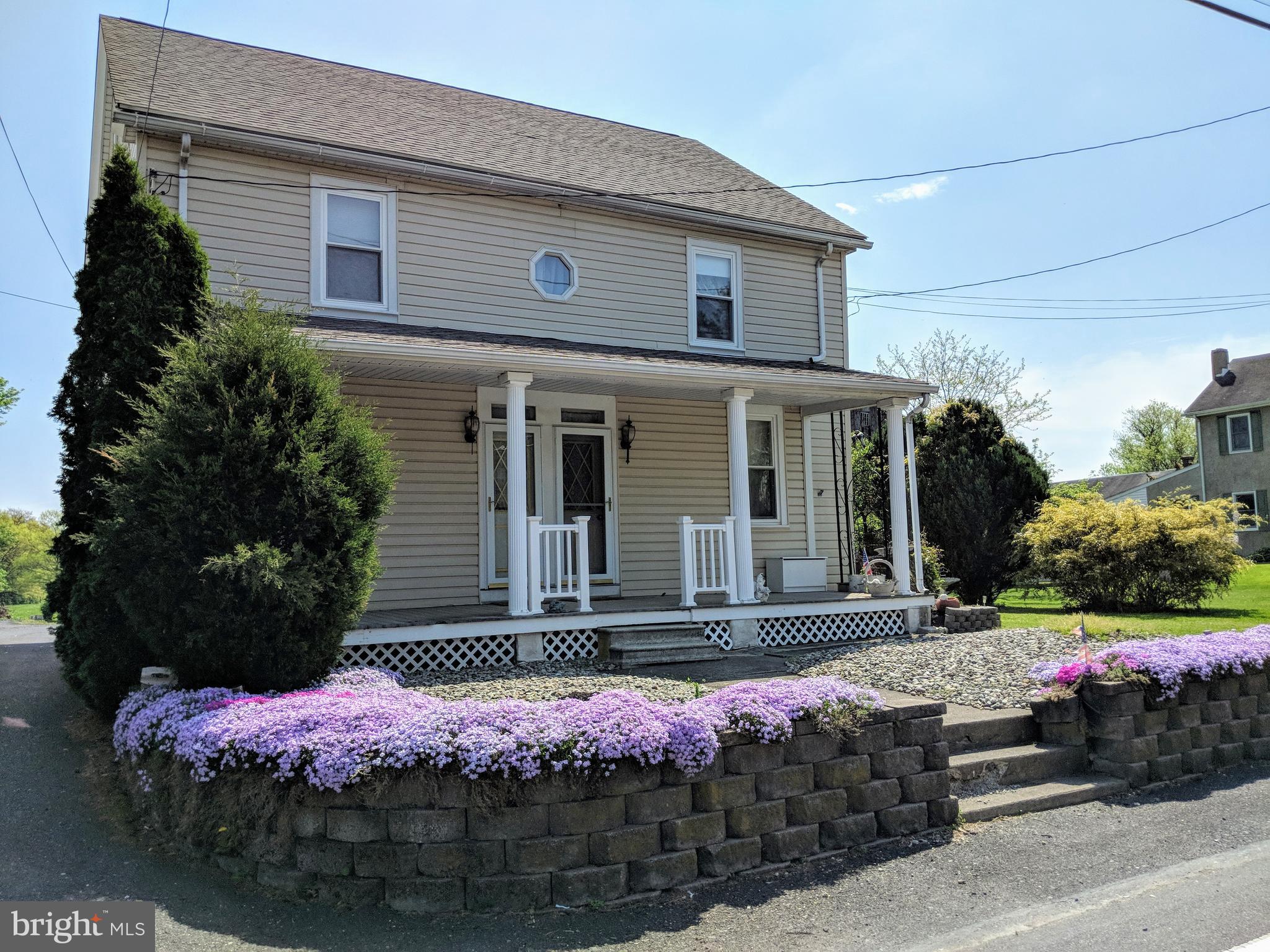 21 North Allentown Road Telford, PA 18969 - Photo 1 of 11 Front of Home