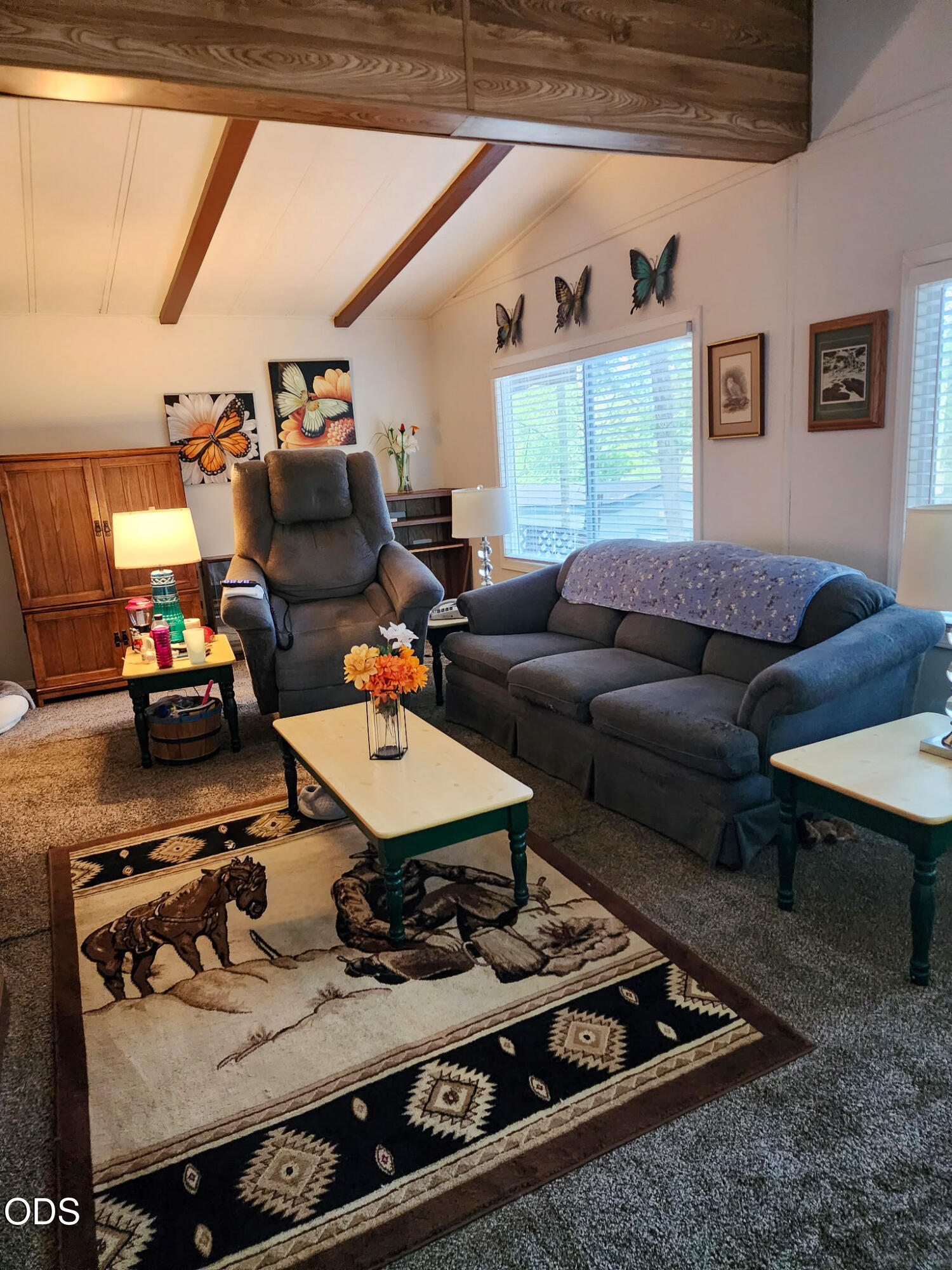 350 Hamilton Avenue Cave Junction, OR 97523 - Photo 4 of 34 a living room with furniture and a window