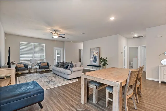 $2,600 | 6221 Southern Cross Drive, College Station, TX 77845