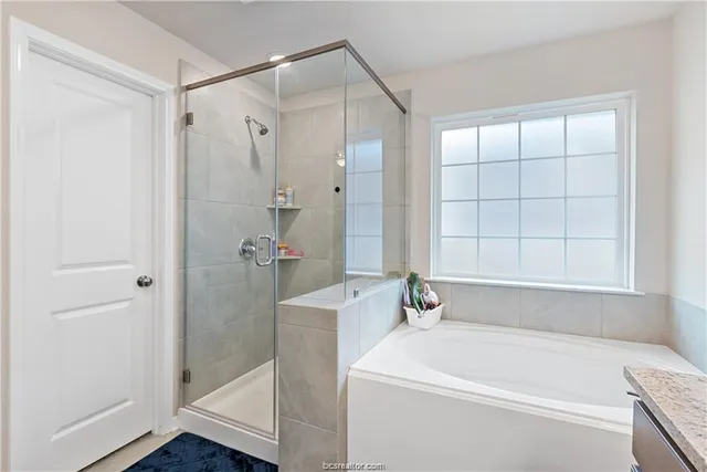 $2,600 | 6221 Southern Cross Drive, College Station, TX 77845