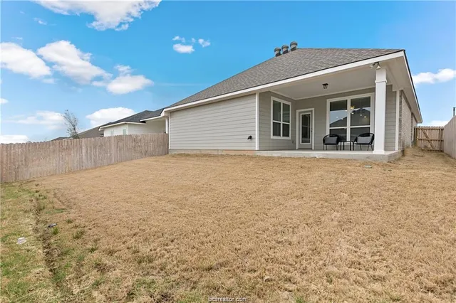 $2,600 | 6221 Southern Cross Drive, College Station, TX 77845