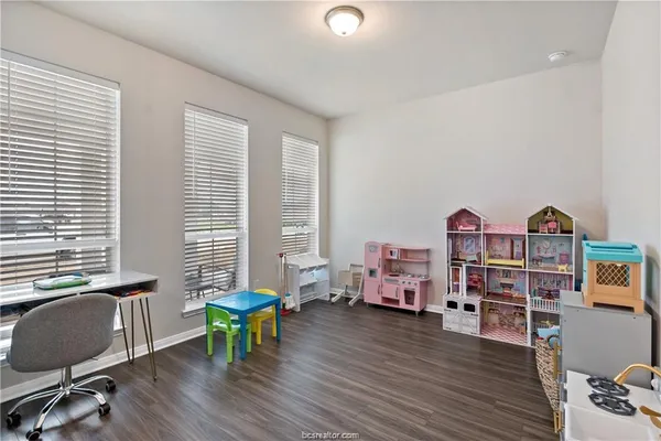 $2,500 | 6221 Southern Cross Drive, College Station, TX 77845