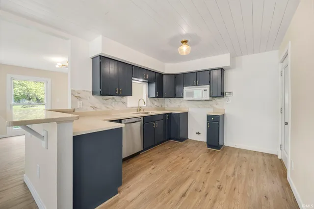 $384,900 | 2145 East 770 South, Wolcottville, IN 46795