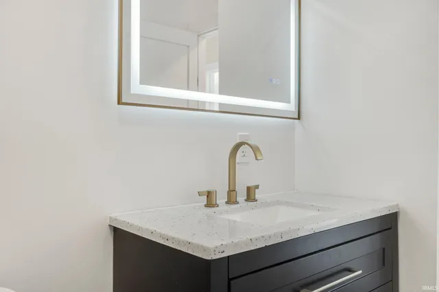 $384,900 | 2145 East 770 South, Wolcottville, IN 46795