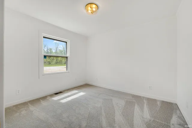 $384,900 | 2145 East 770 South, Wolcottville, IN 46795