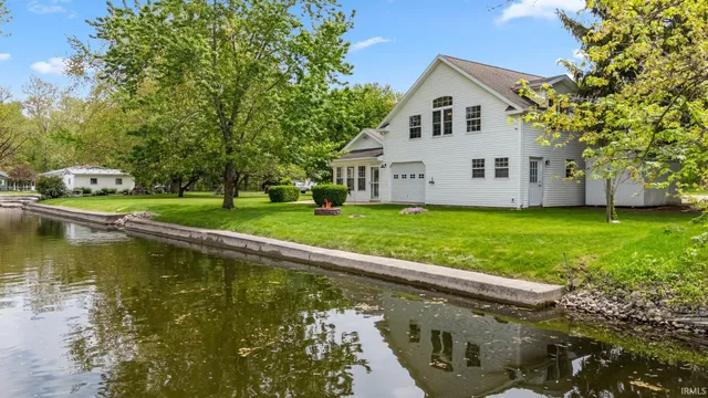 $384,900 | 2145 East 770 South, Wolcottville, IN 46795