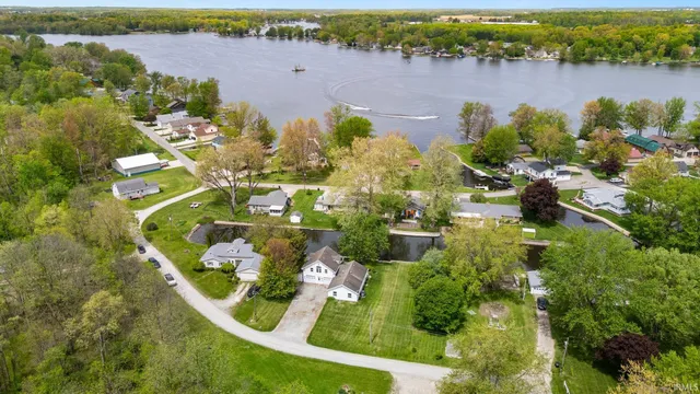 $384,900 | 2145 East 770 South, Wolcottville, IN 46795