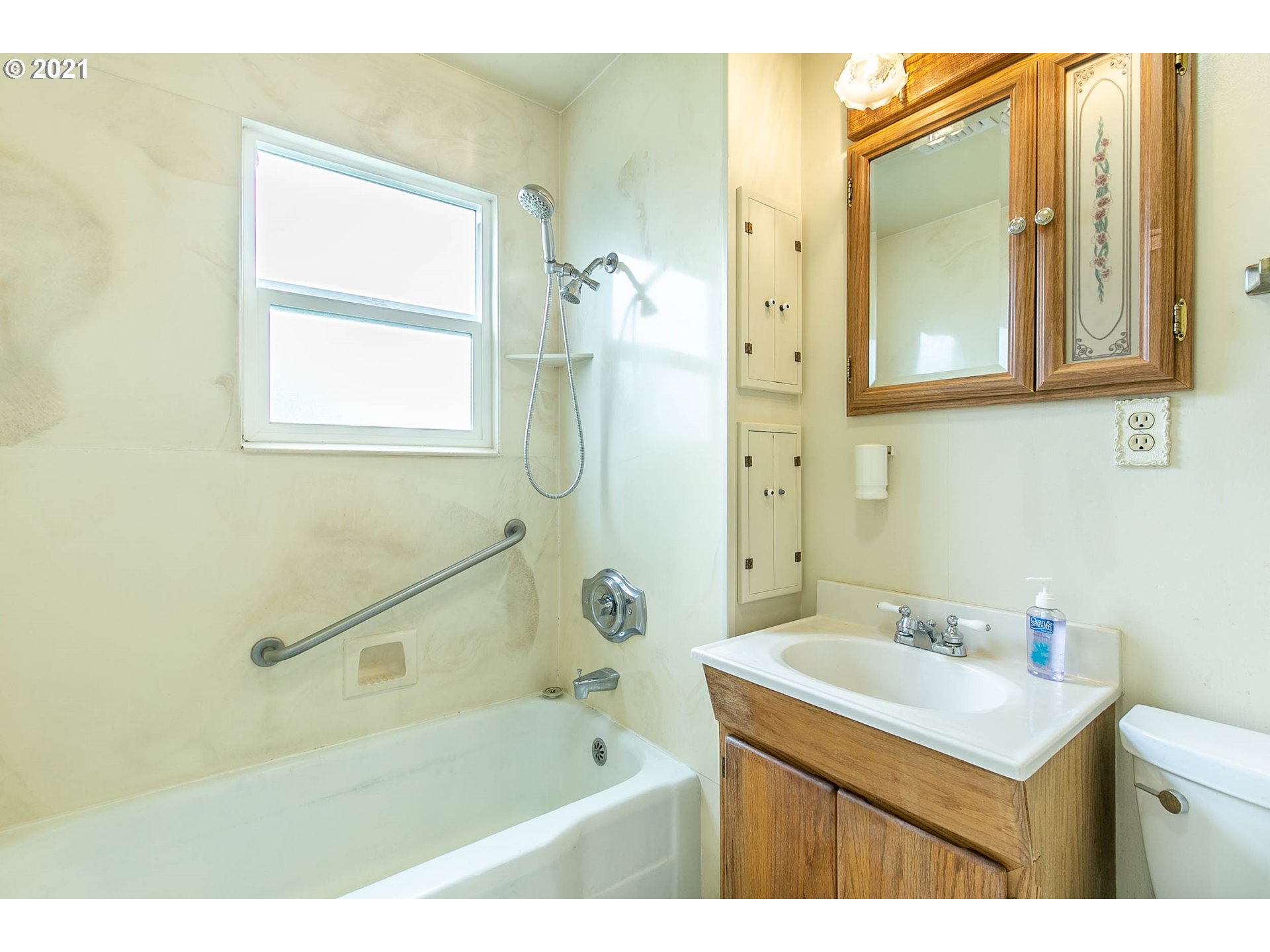 853 South 43rd Street Springfield, OR 97478 - Photo 16 of 32 Gallery Image 16